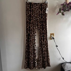 Stretch Elastic Waist Leopard Print Flared Pants